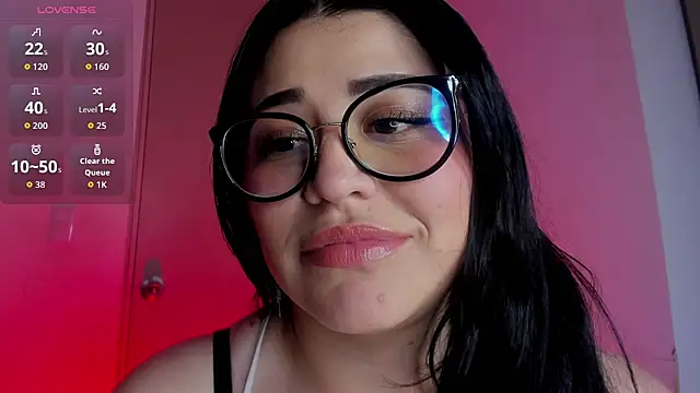 Chat +18 de LuisaGranados ao vivo