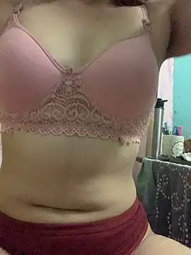 Poojachauhanlive webcam show