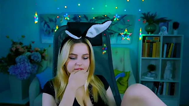 AliceSilvia_'s Live XXX Chat