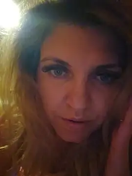 Bianca_Ella – Kamerová šou