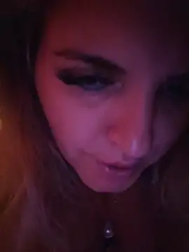 Bianca_Ella – Kamerová šou
