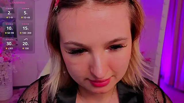Eevangelinee élő XXX-chatje