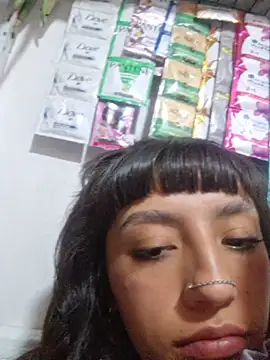 Cute_hollywood1 webcam show