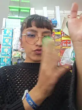 Webkamerová show Cute_hollywood1