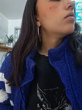 Cute_hollywood1 – webcam-show
