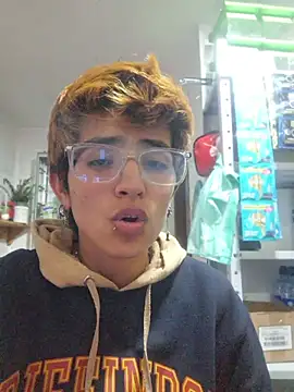 Cute_hollywood1 Webcam-Show