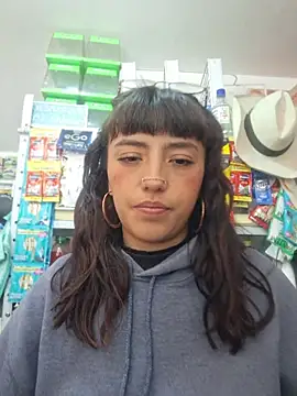 Cute_hollywood1's Webcam Show