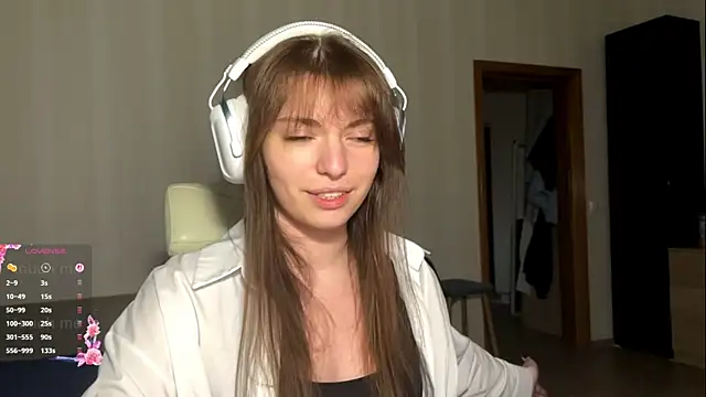 LorinaSpero's Live XXX Chat