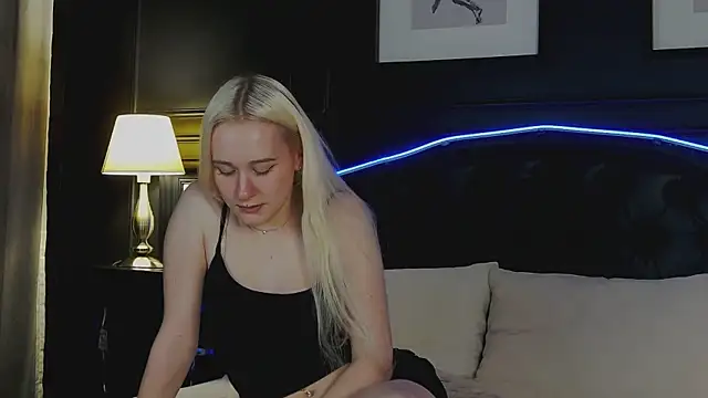 Chat XXX ao vivo de EmmaLaurentis
