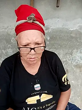 BigAss-Vietnames: διαδικτυακό σόου στην κάμερα