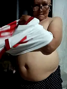 BigAss-Vietnames Adlı Modelin Canlı XXX Sohbeti