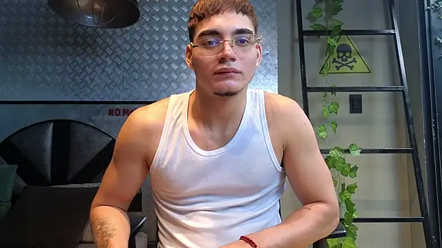 ThiagoFox webcam show