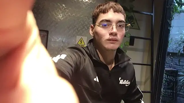 ThiagoFox's Webcam Show