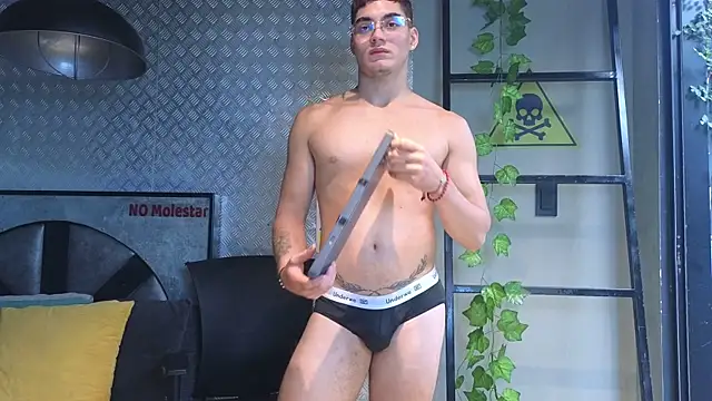 Вебкам-шоу ThiagoFox