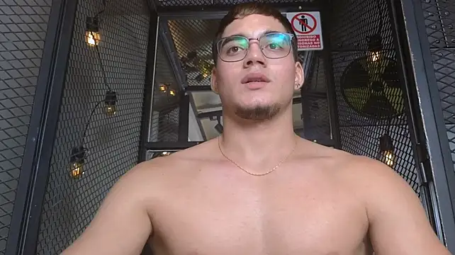 ThiagoFox 在線直播表演