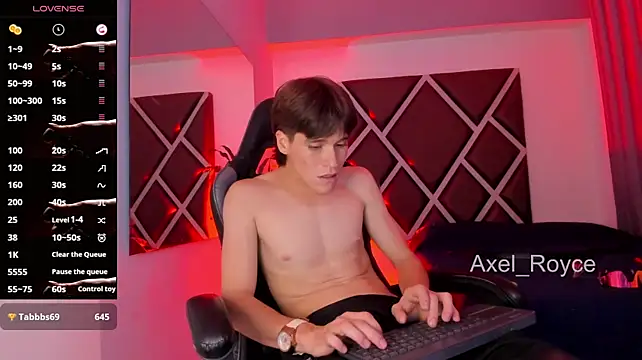 Show modela Axel_Royce na web-kameri