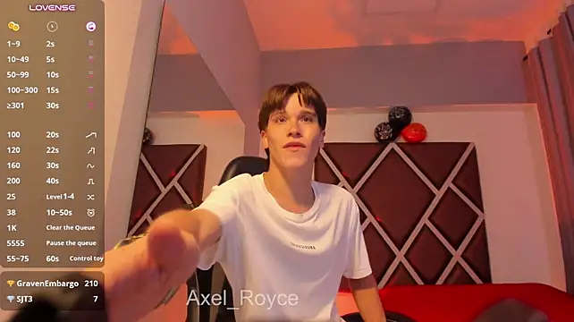 הופעת וובקאם של Axel_Royce