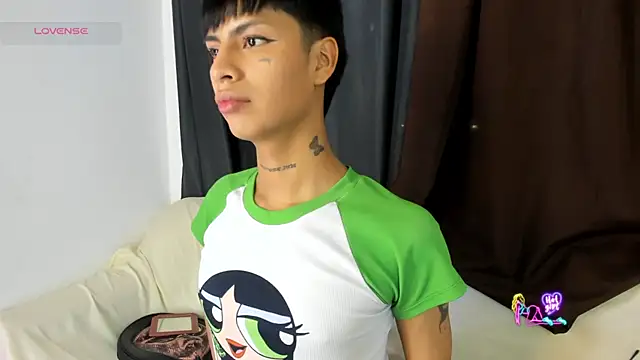 Show de Exotic__April na webcam