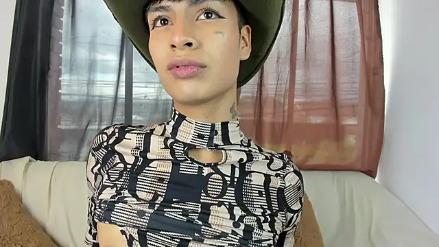 Show de Exotic__April na webcam