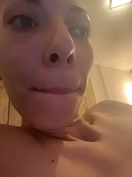 Emma_me Chat XXX in diretta