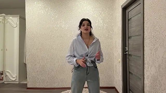 IzzabelSun 在線直播表演
