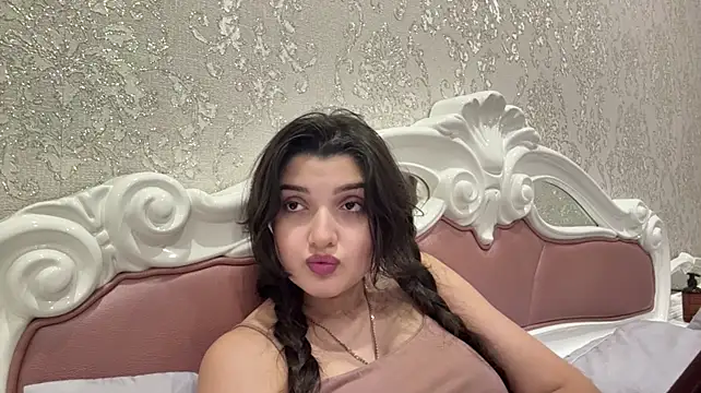 IzzabelSun Show in webcam