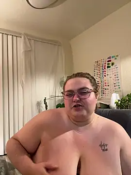 bbwBailey Adlı Modelin Web Kamerası Şovu