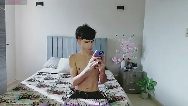 Webkamerová show yeremmy_xh