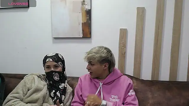 Show de Ari_Stonne na webcam