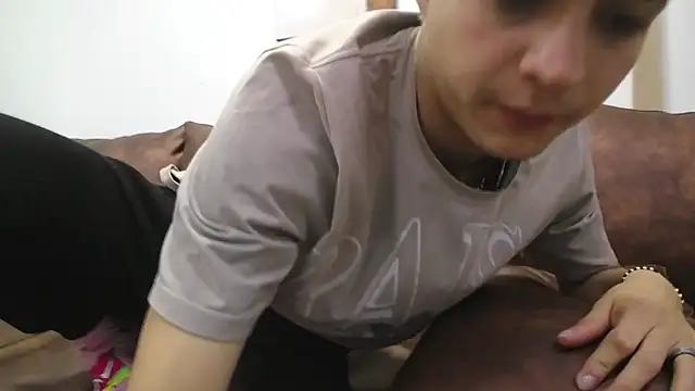 Ari_Stonne – webcam-show