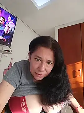 Avril_xxx – Live XXX-chat