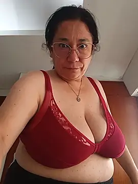 Czat XXX na żywo – Avril_xxx