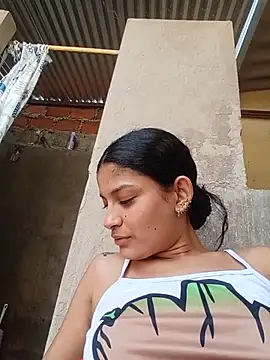 natural_girl_n Webbikameraesitys
