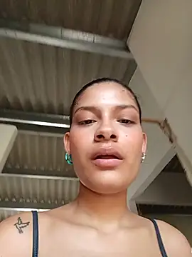 Chatroom XXX en direct de natural_girl_