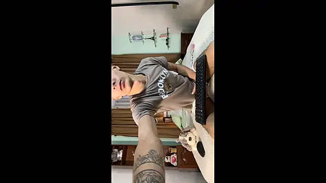 GeorgieDen Webcamshow