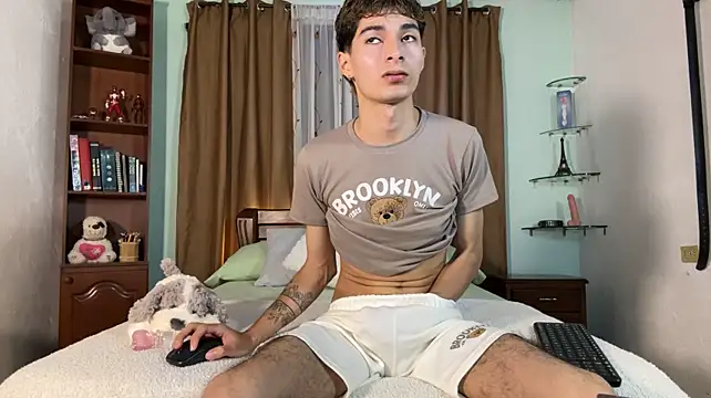 Show modela GeorgieDen na web-kameri