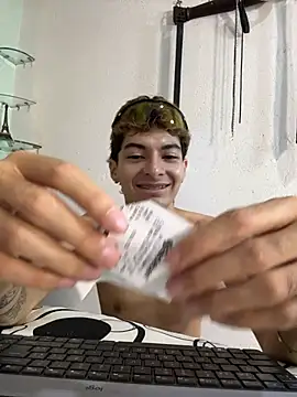 عرض كام GeorgieDen