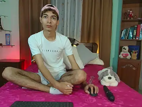 GeorgieDen's Webcam Show