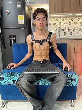 GeorgieDen Pertunjukan Webcam