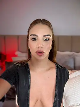 Lia_Brooks Chat XXX live