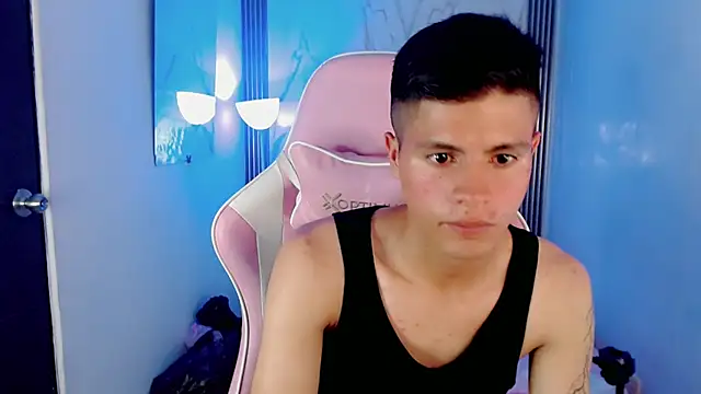 Ascii_one webcam show