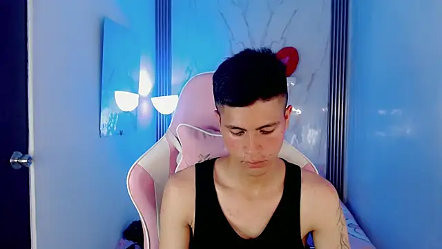 Ascii_one – webcam-show