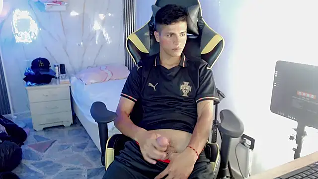 Ascii_one webcam show