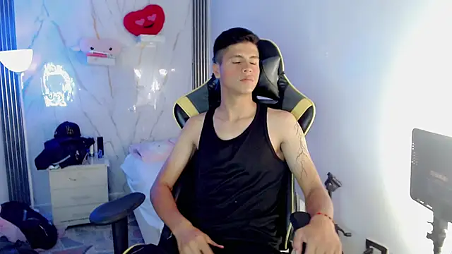 Ascii_one – webcam-show