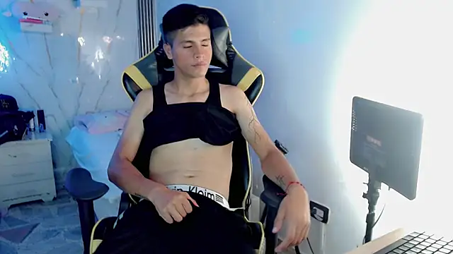 Ascii_one Webcam show