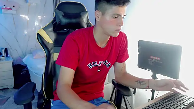 Ascii_one – webcam-show