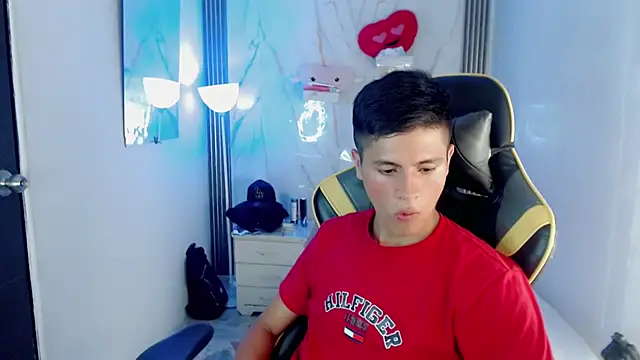 Ascii_one webcam show