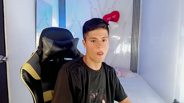Ascii_one Webcam Show