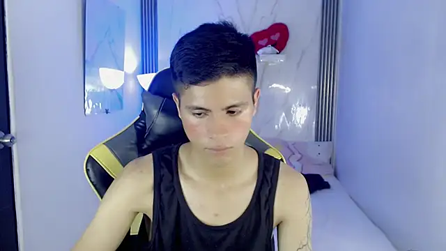 Ascii_one – webcam-show