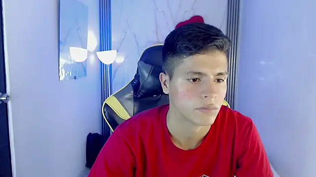Show modela Ascii_one na web-kameri
